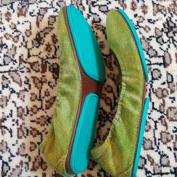 Custom green/yellow vegan Tieks, size 7 - Picture 6 of 8
